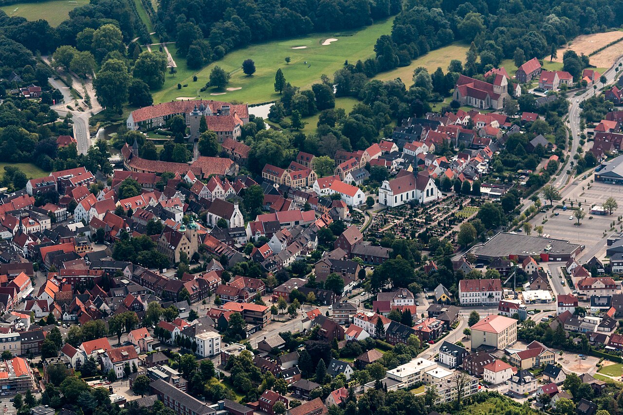 Burgsteinfurt – Ortsansicht mit historischer Altstadt und Burg, Nordrhein-Westfalen