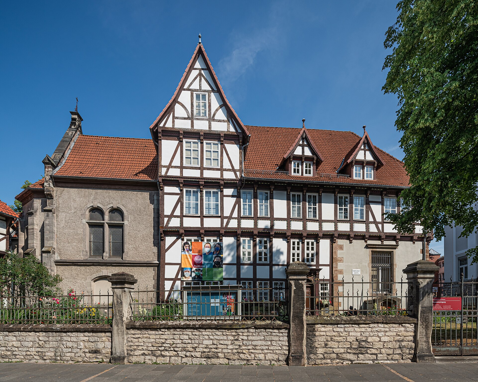 Hardenberger Hof Göttingen – Historisches Fachwerkhaus an der Weender Straße, Niedersachsen
