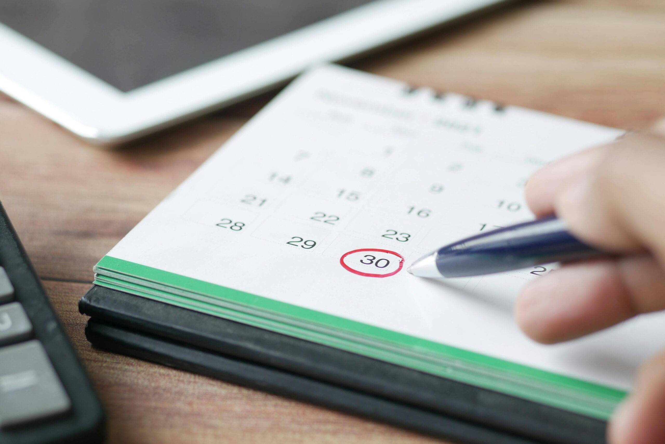 Kalender mit Umzugsterminen und Pufferzeiten – Realistische Zeitplanung für einen stressfreien Umzug, Deutschland und weltweit
