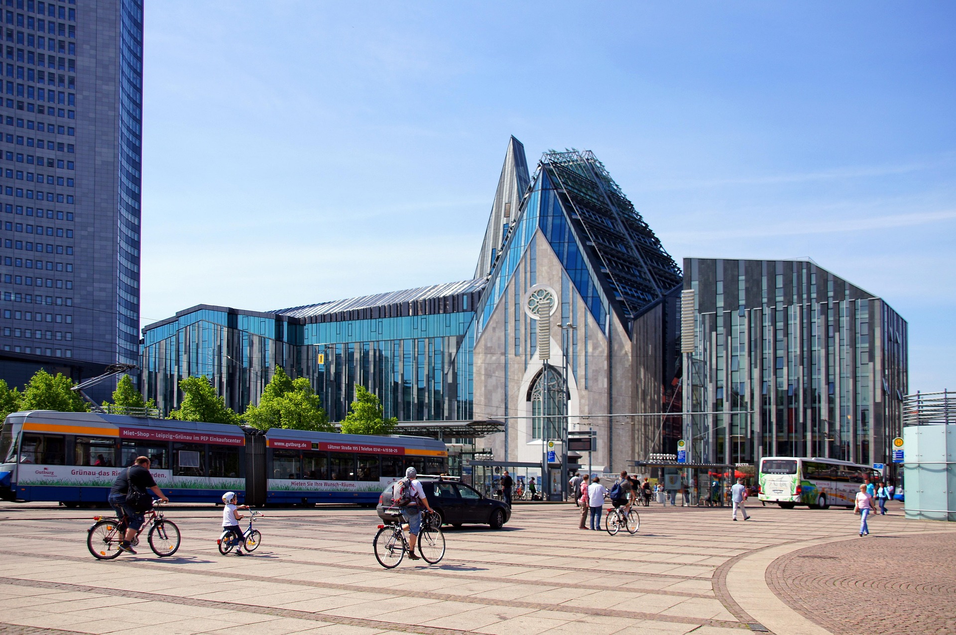 Universität Leipzig – Campus Augustusplatz mit modernem Augusteum und Paulinum, Sachsen