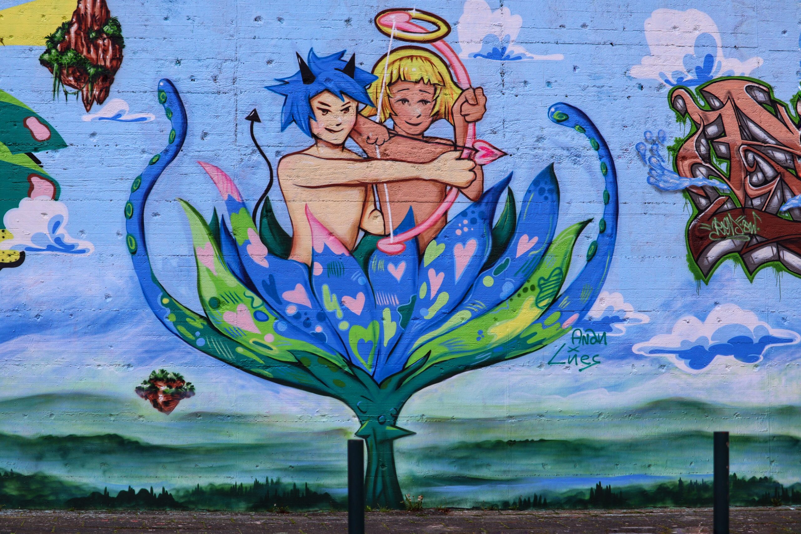 Straßenkunst Bonn – Urban Art an einer Backsteinmauer in der Innenstadt, Nordrhein-Westfalen