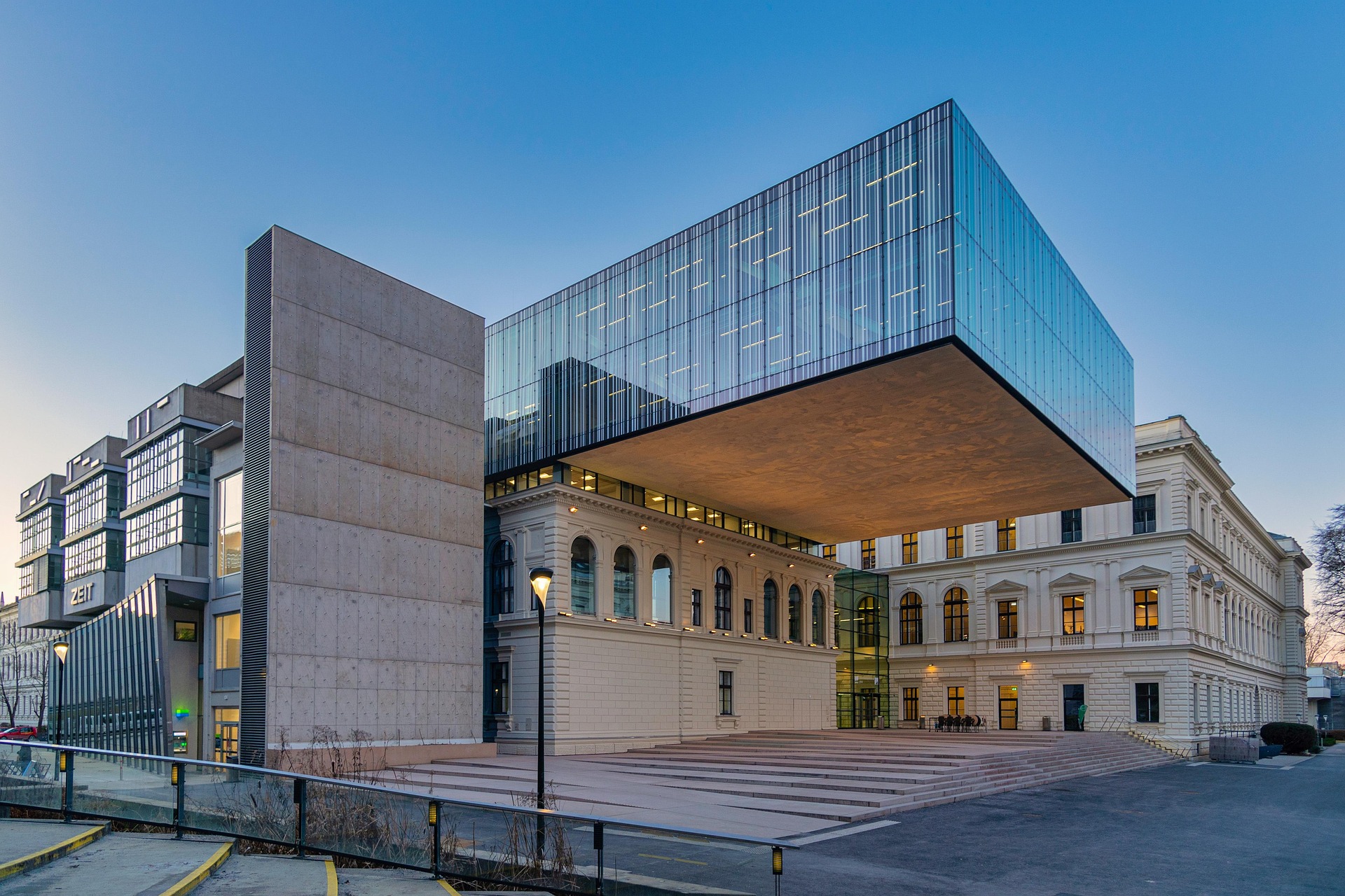FAU Universitätsbibliothek in Nürnberg – Moderne Lernräume der Friedrich-Alexander-Universität, Bayern