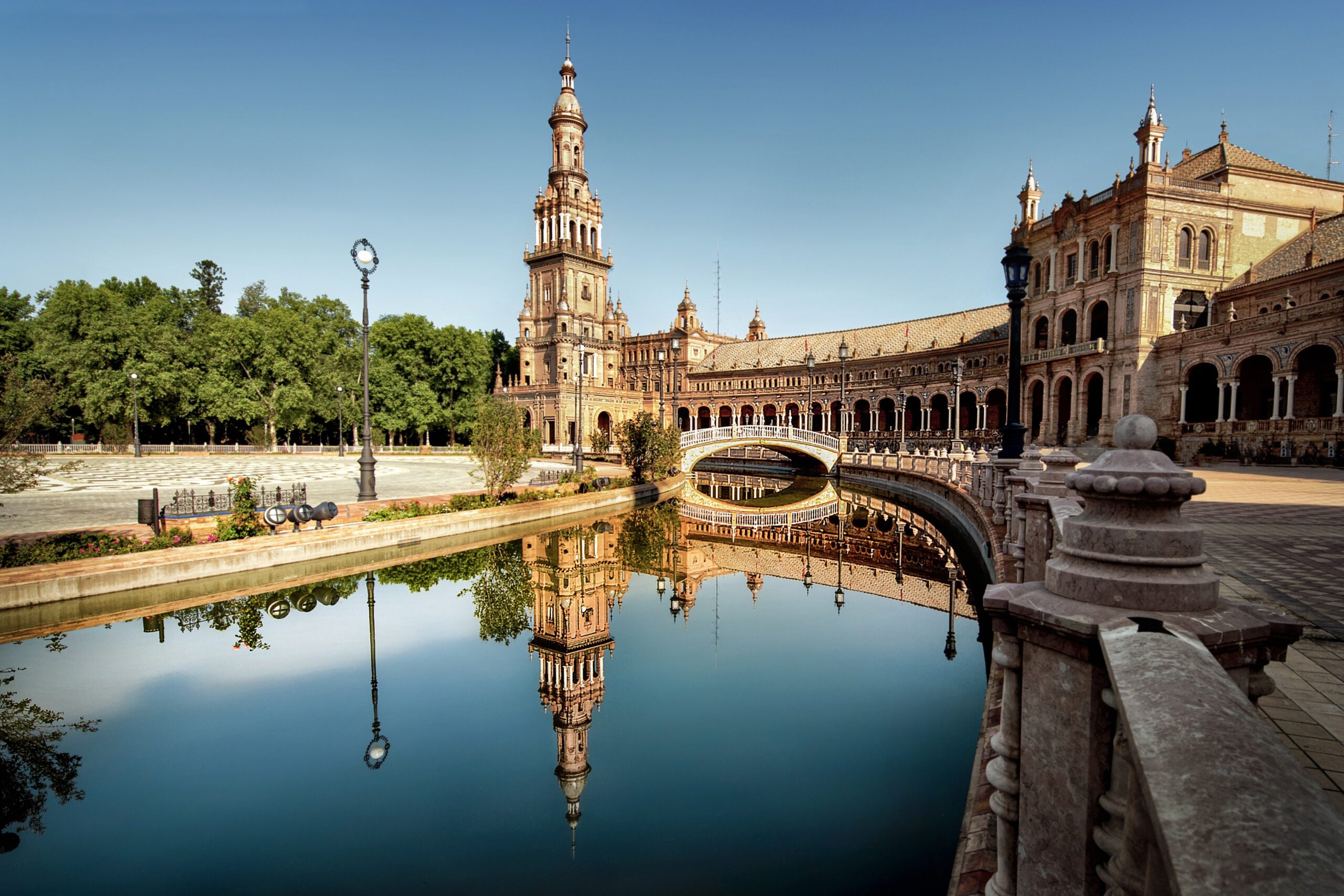 Real Alcázar Sevilla – Königspalast im Mudéjar-Stil mit kunstvollen Stuckarbeiten, Spanien