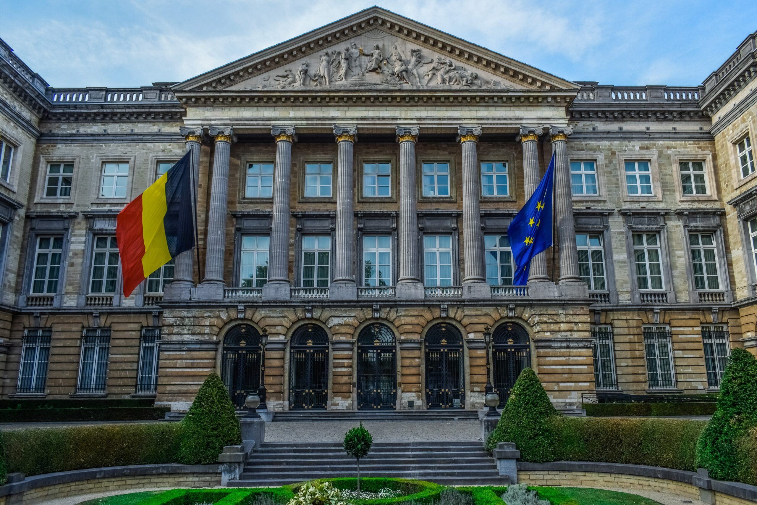 Belgisches Parlamentsgebäude Brüssel – Palais de la Nation mit klassizistischer Fassade, Belgien