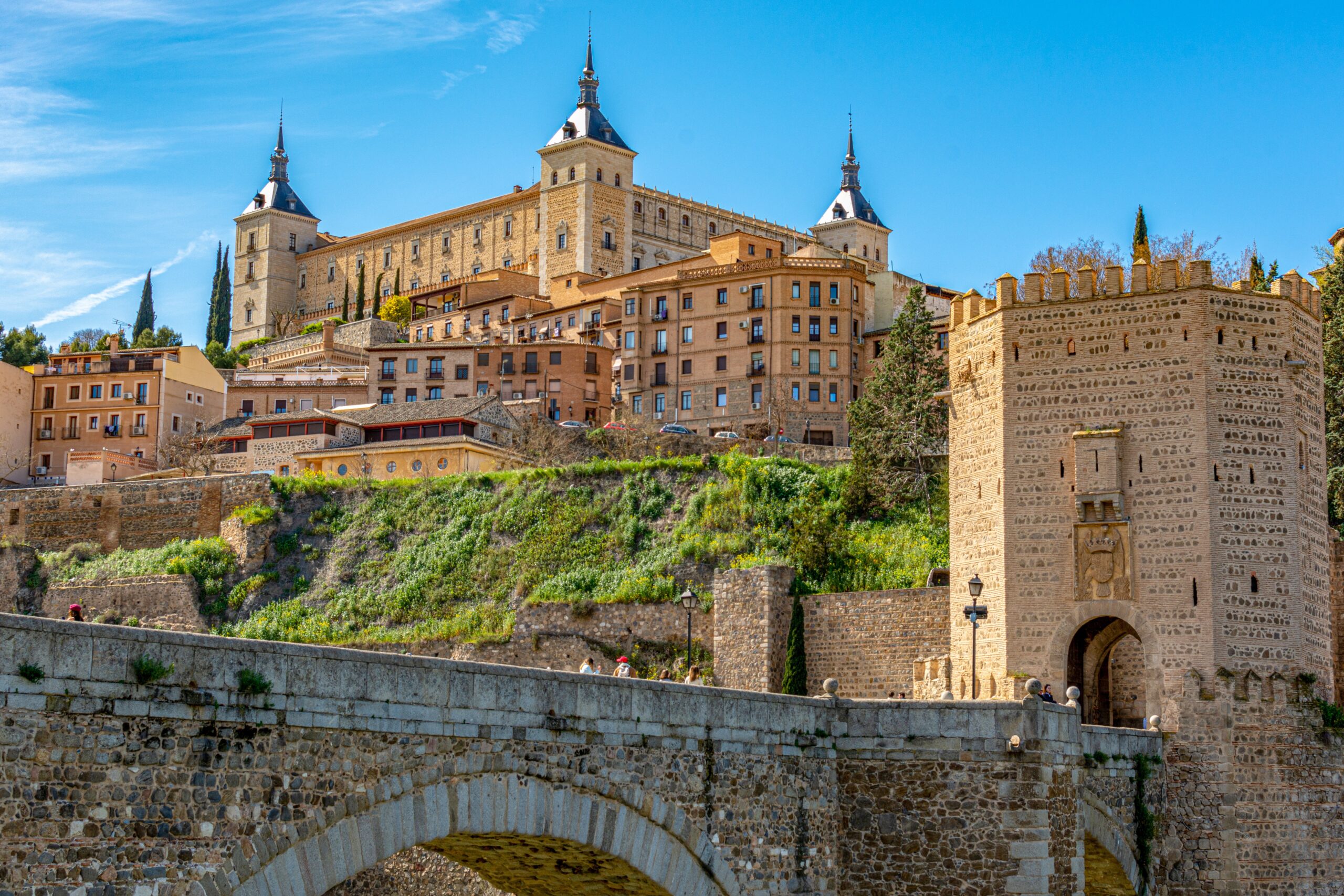 Alcázar von Toledo – Brücke über den Tejo mit Festungsanlage, Spanien