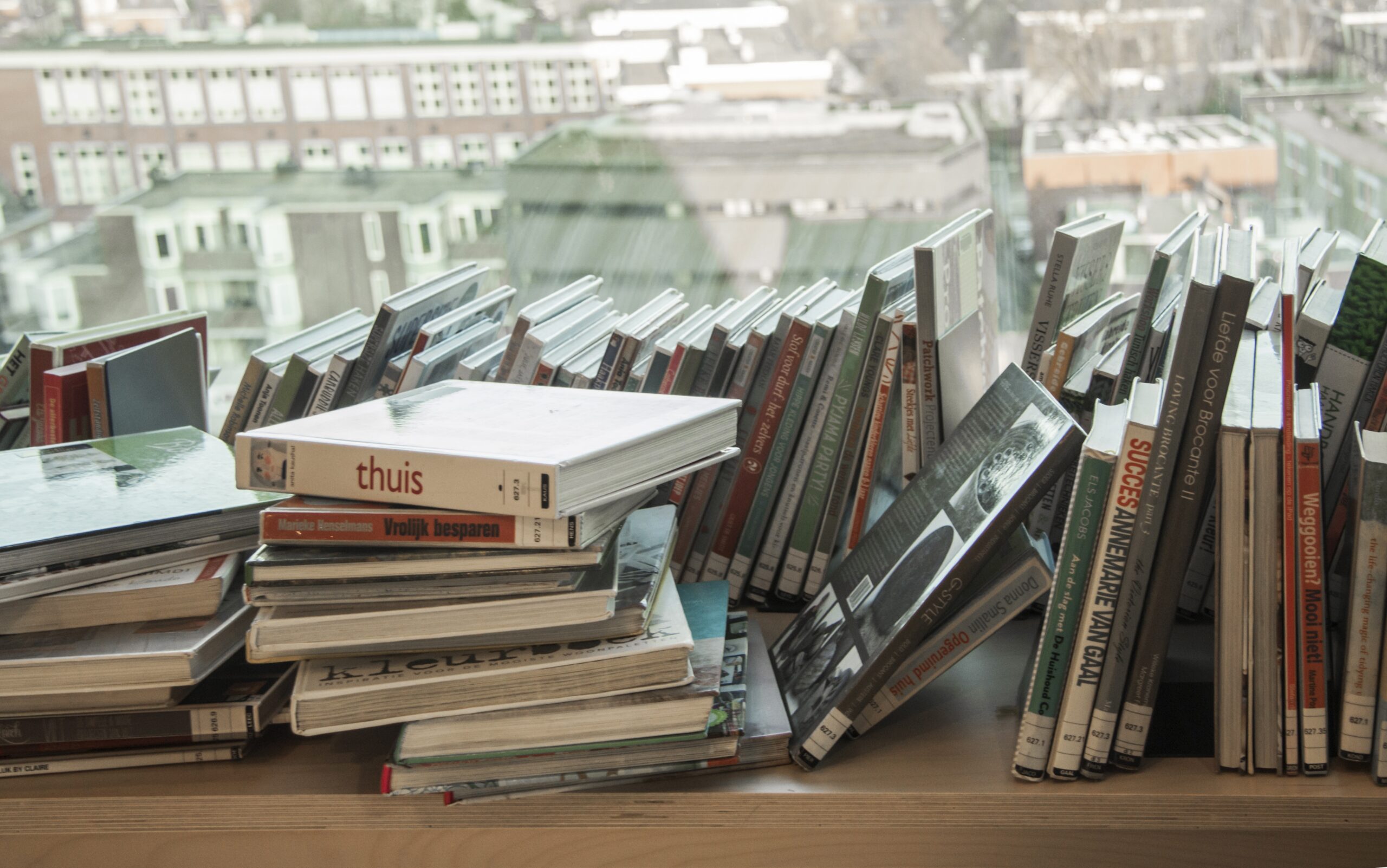 Amsterdamer Bibliothek – Studierende und Bücher in der Universitätsbibliothek, Niederlande