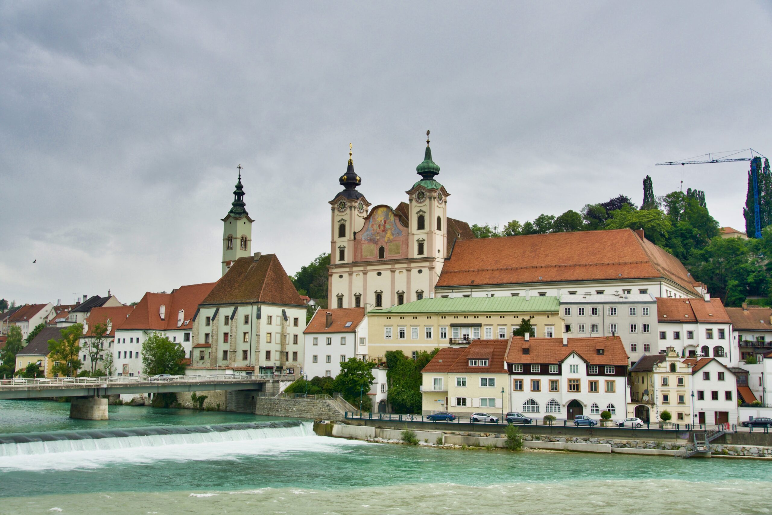 Dom St. Ägidius in Graz – Wahrzeichen mit spätgotischem Chor und barockem Turm, Steiermark, Österreich