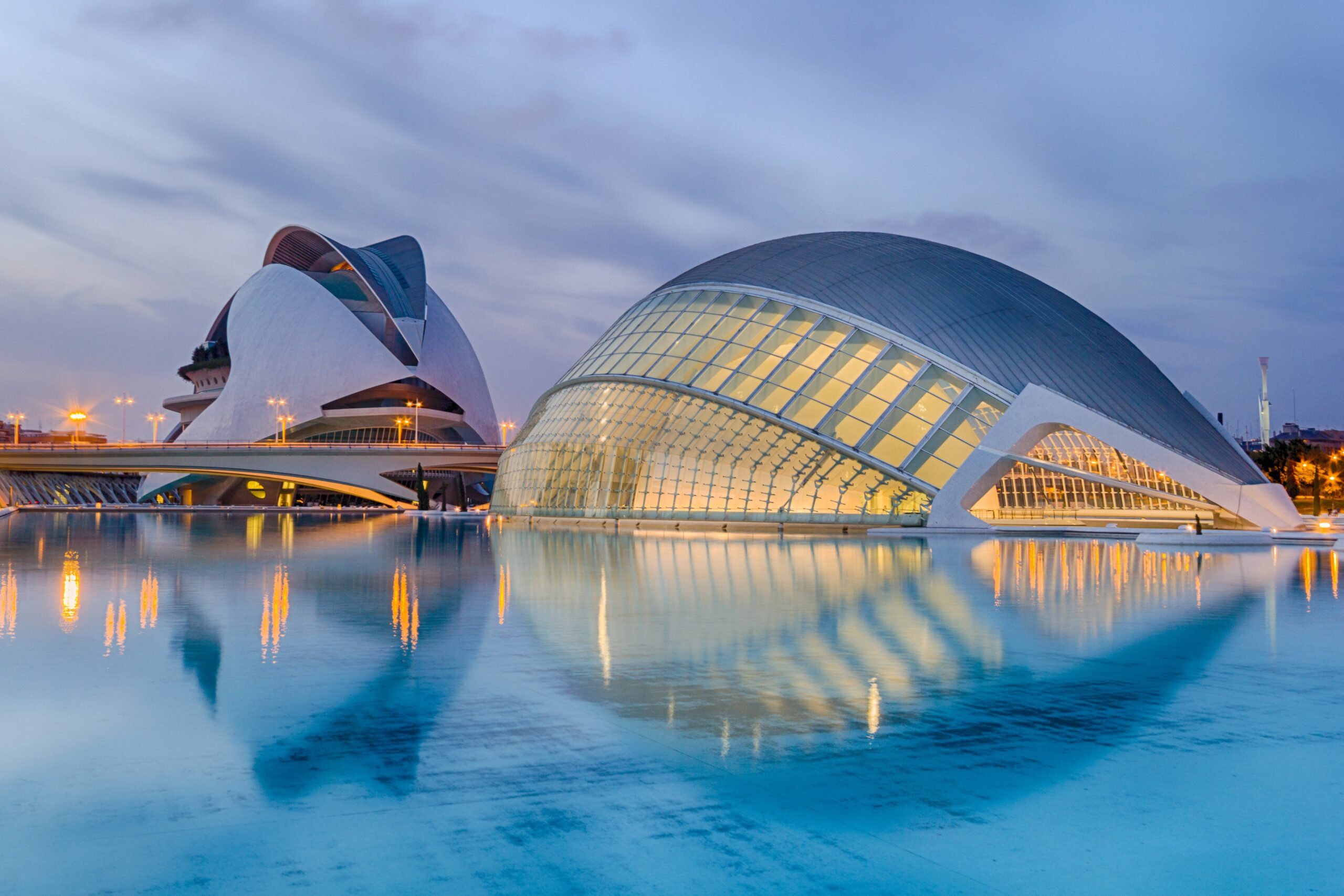 Valencia – Architektur von Santiago Calatrava mit Palau de les Arts, Spanien