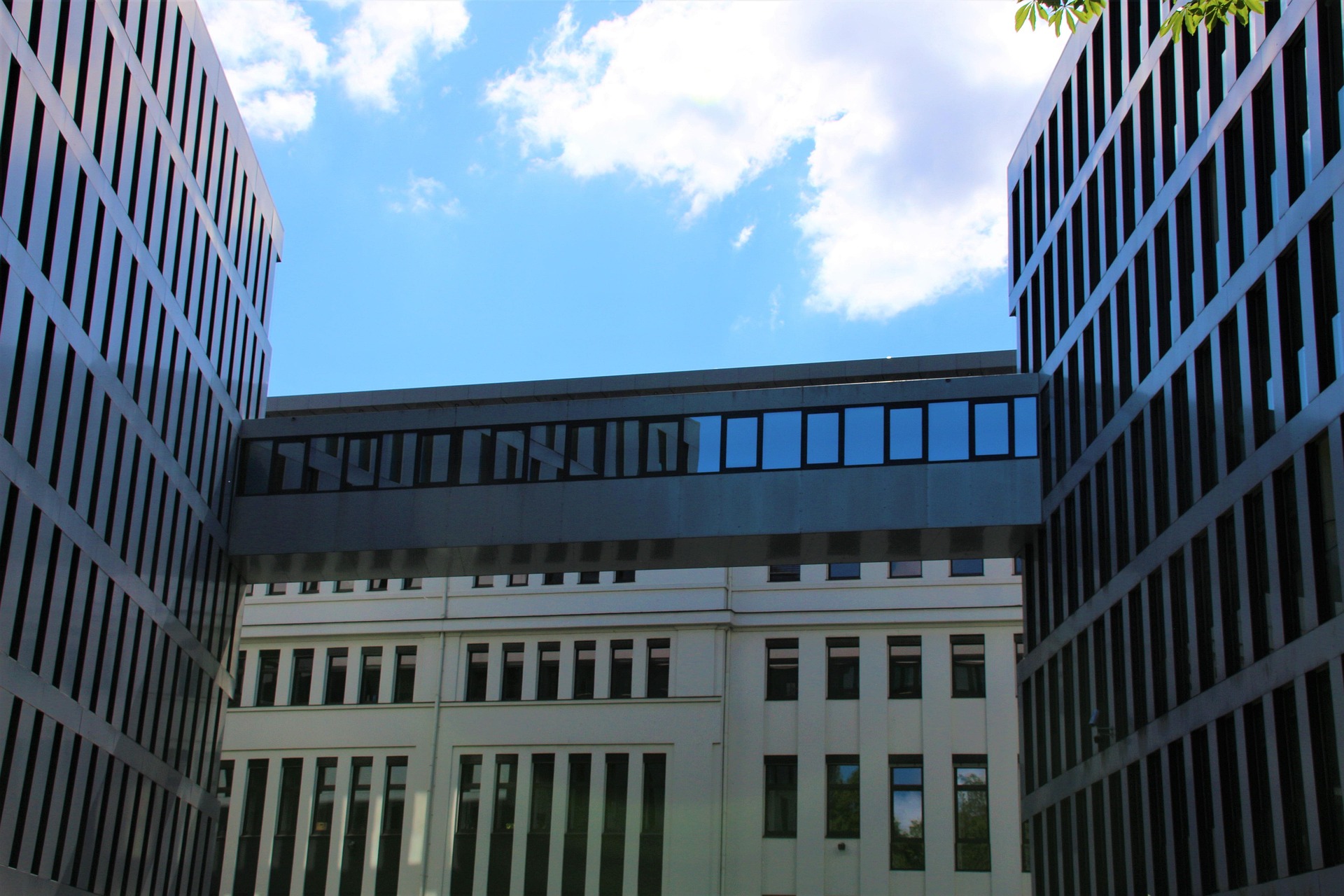 Bochum – Ruhr-Universität mit moderner Sichtbeton-Architektur aus den 1960er Jahren, Nordrhein-Westfalen
