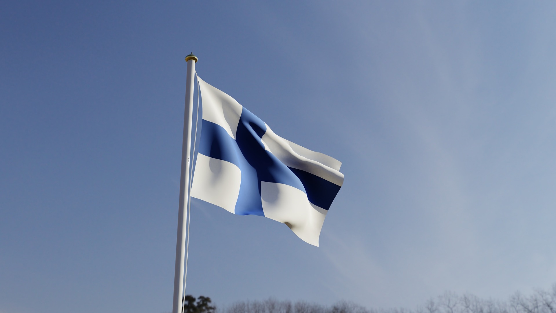 Wehende Nationalflagge mit Nordkreuz, Finnland