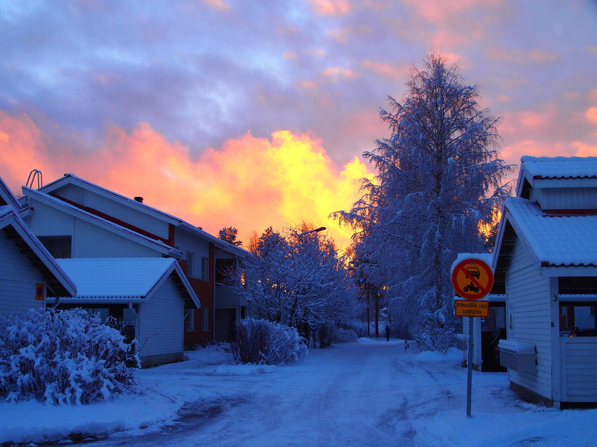 Sonnenuntergang in Finnland – Abendrot am Himmel