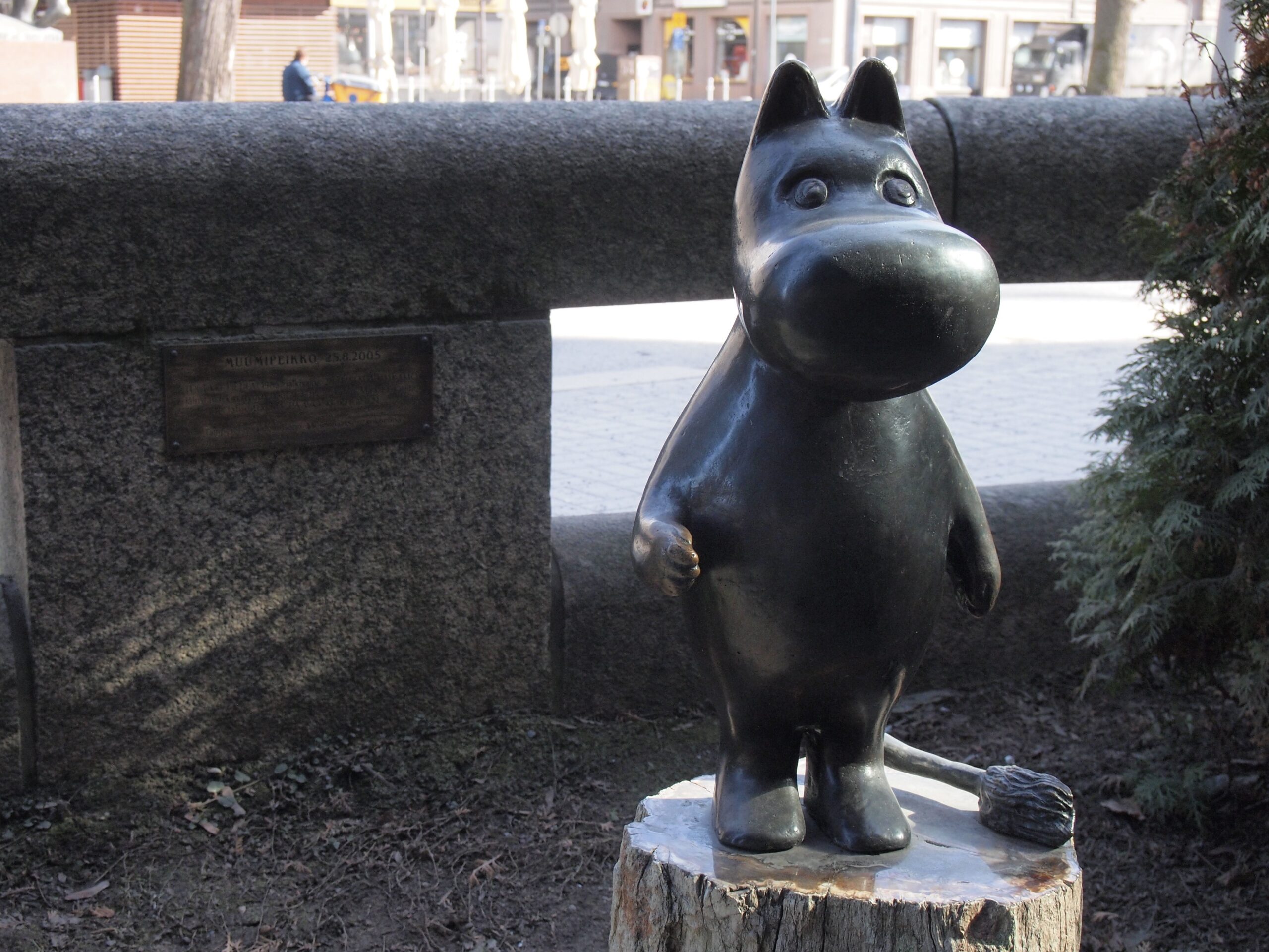 Moomin-Skulptur Tampere – Bronzestatue eines der bekanntesten Charaktere aus Tove Janssons Kinderbüchern, Finnland