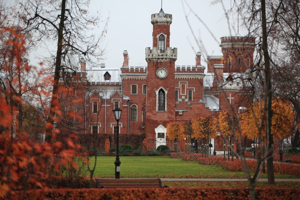 vitalykobzun-schloss-7095768